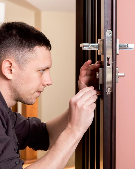 : Professional Locksmith For Commercial And Residential Locksmith Services in Oildale, CA