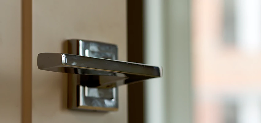 Door Lever Knob Repair in Oildale, California