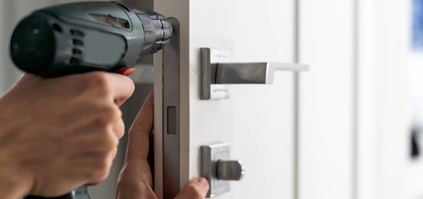 Locksmith For Lock Replacement Near Me in Oildale, CA