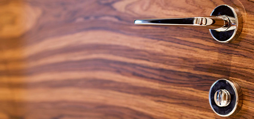 On Demand Locksmith For Key Fobs Repair in Oildale, California